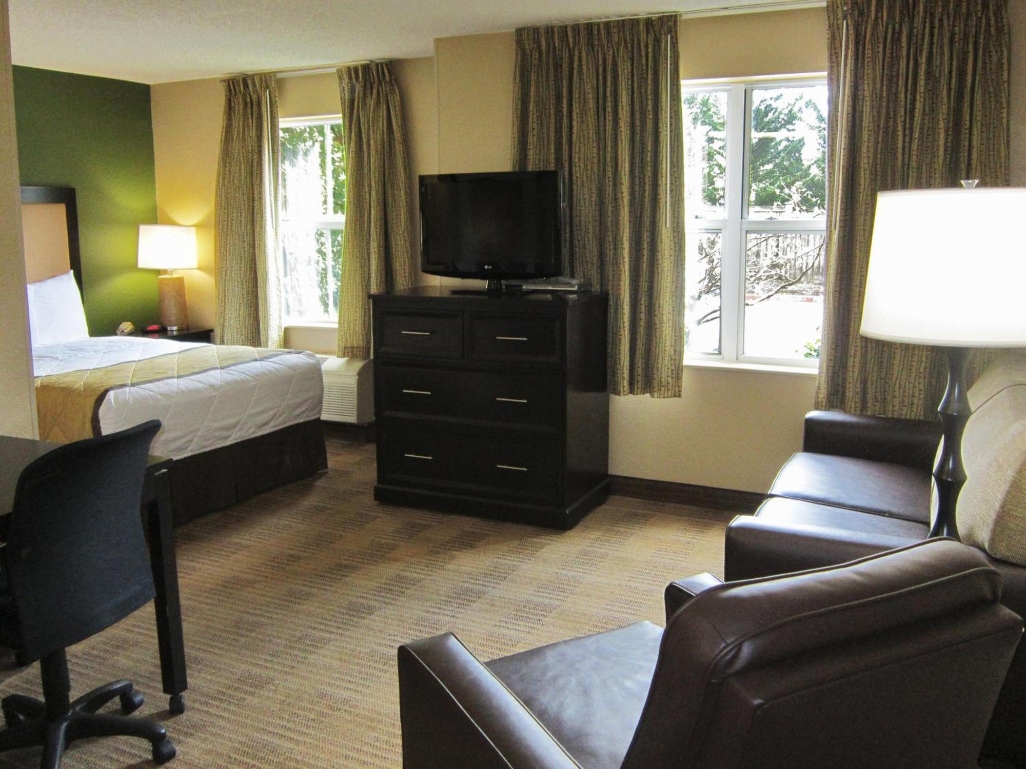 Extended Stay America Suites - Richmond - W Broad Street - Glenside - North Екстер'єр фото